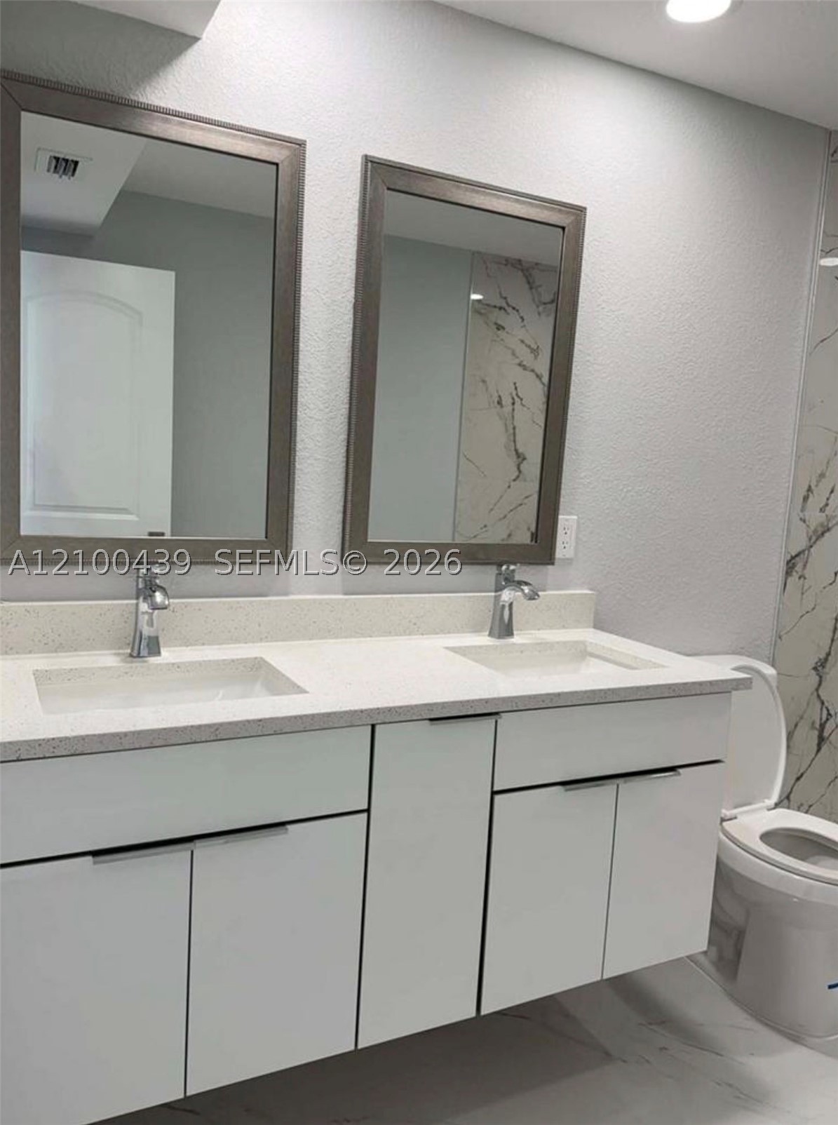 4318 Crestdale St, Palm Beach Gardens FL 33410