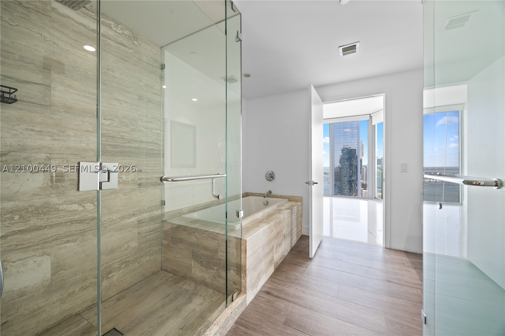 2900 NE 7th Ave #4009, Miami FL 33137