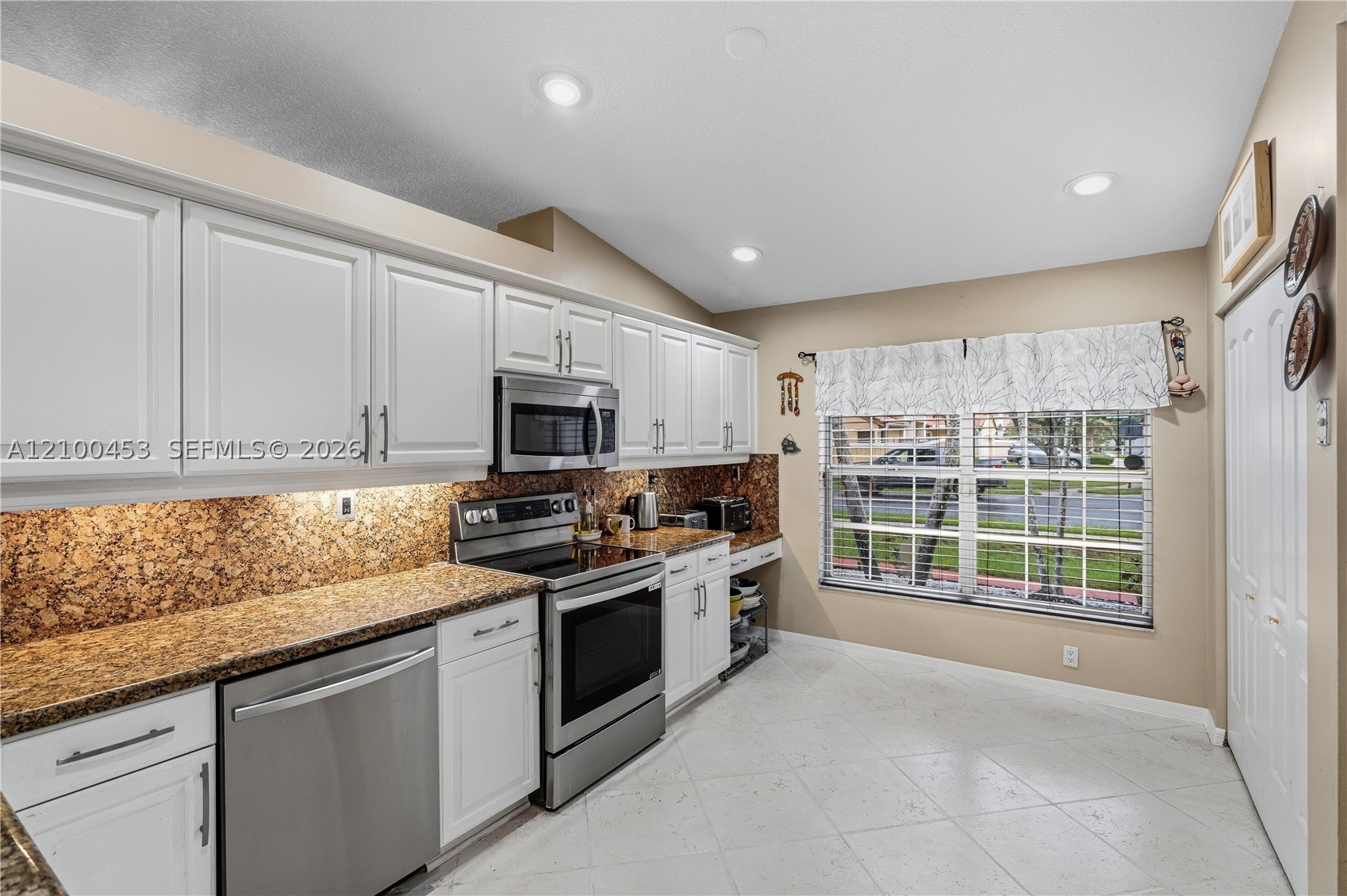 1130 NW 133rd Ter, Sunrise FL 33323