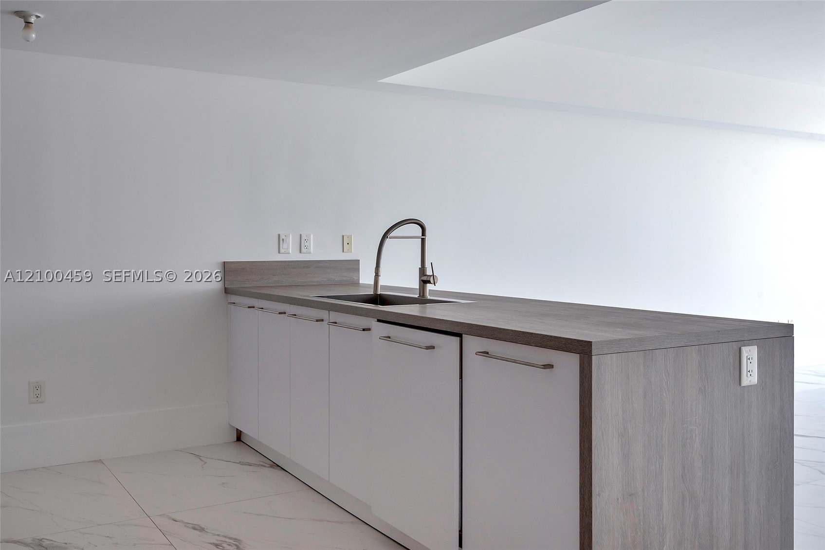 400 Sunny Isles Blvd #917, Sunny Isles Beach FL 33160