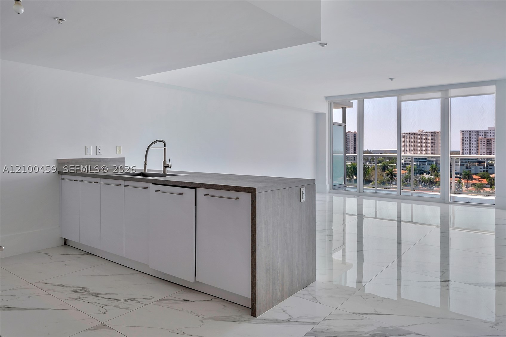 400 Sunny Isles Blvd #917, Sunny Isles Beach FL 33160