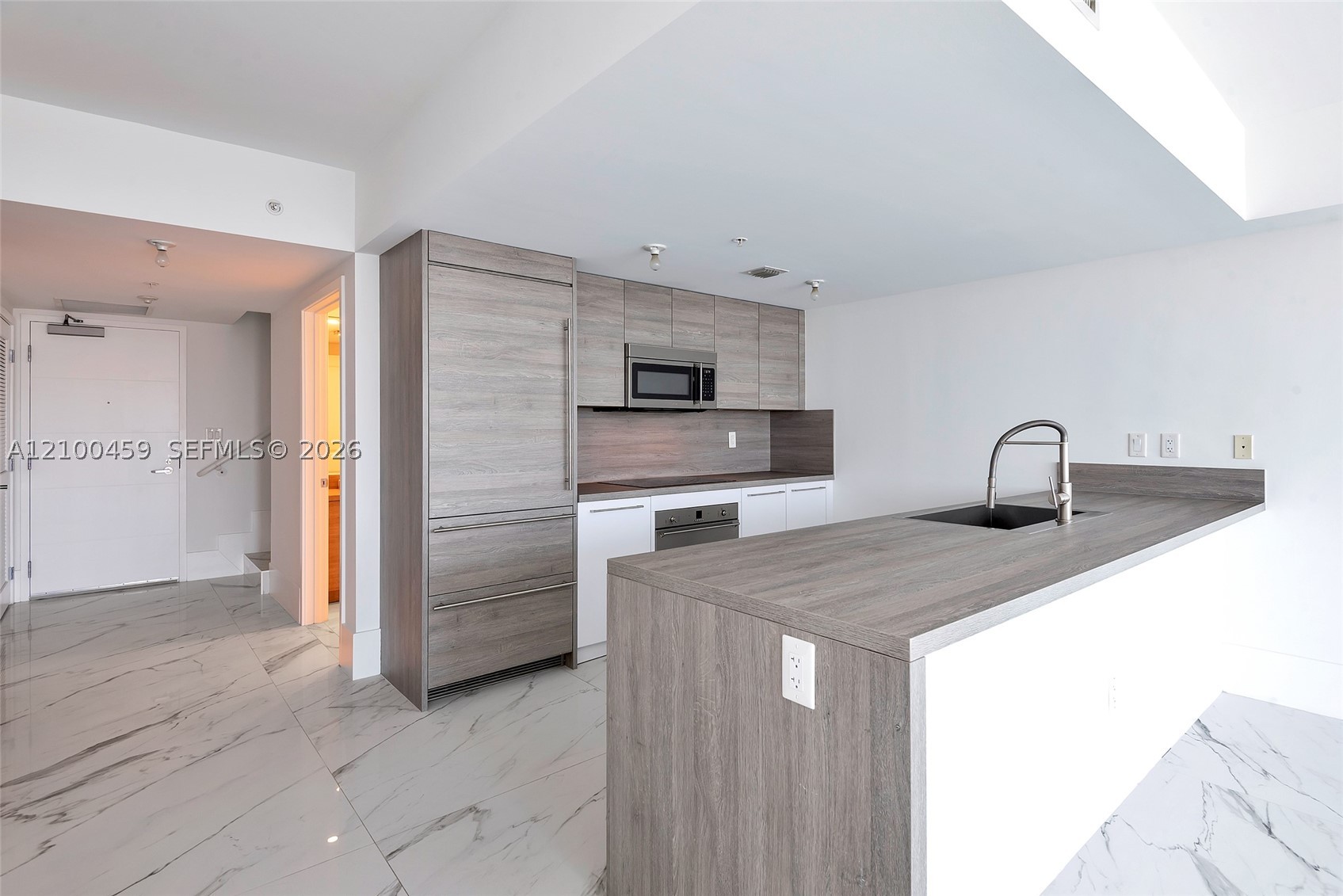 400 Sunny Isles Blvd #917, Sunny Isles Beach FL 33160