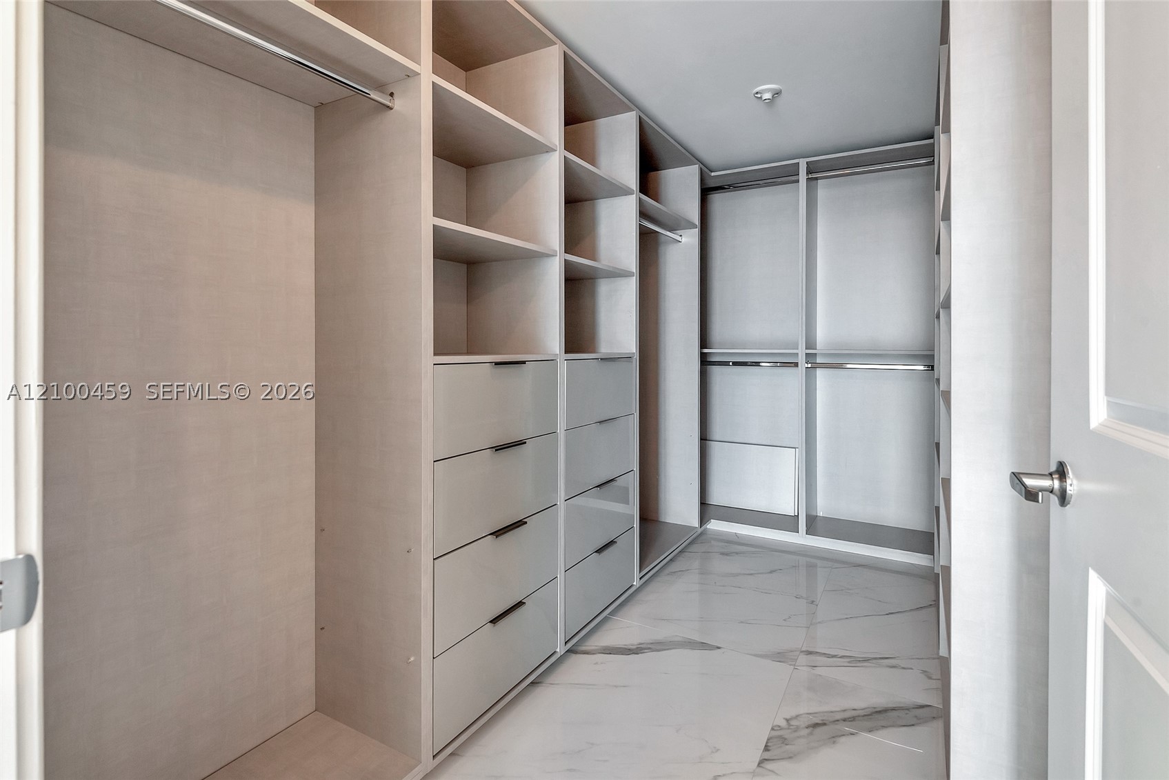 400 Sunny Isles Blvd #917, Sunny Isles Beach FL 33160