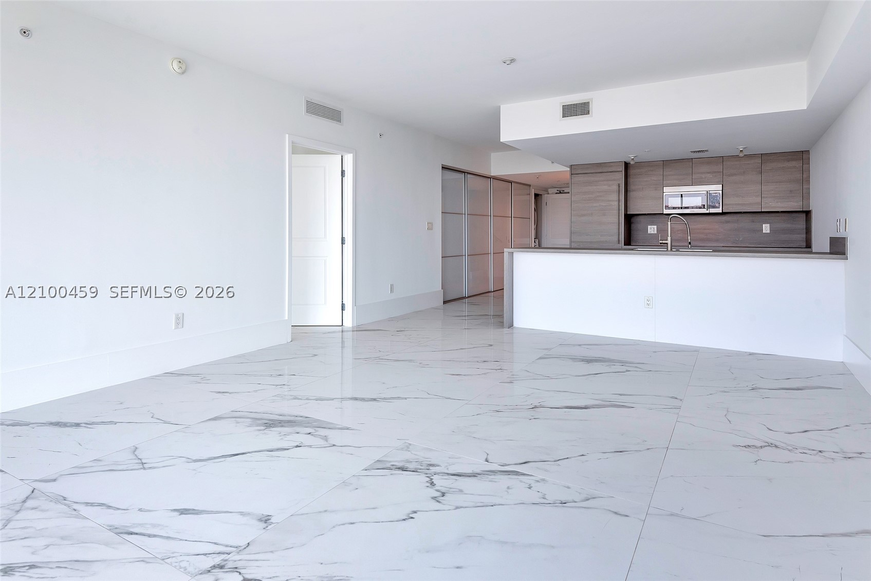 400 Sunny Isles Blvd #917, Sunny Isles Beach FL 33160