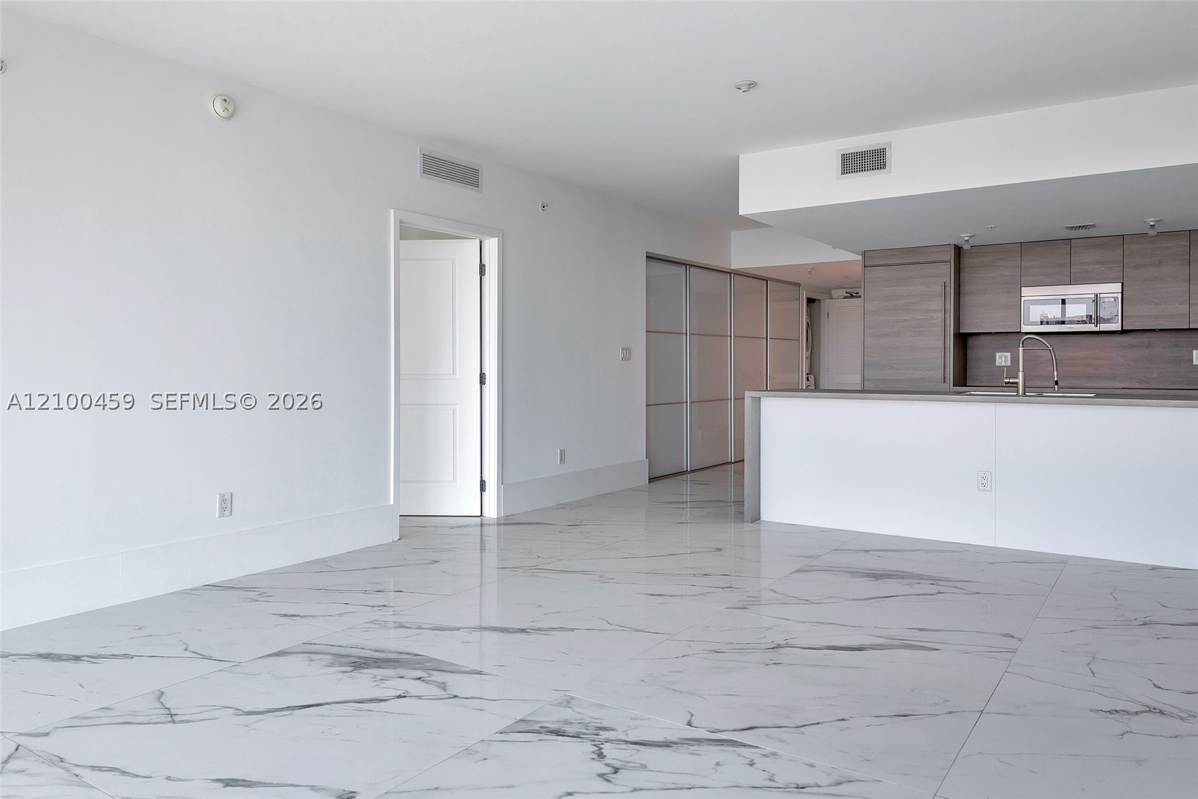 400 Sunny Isles Blvd #917, Sunny Isles Beach FL 33160