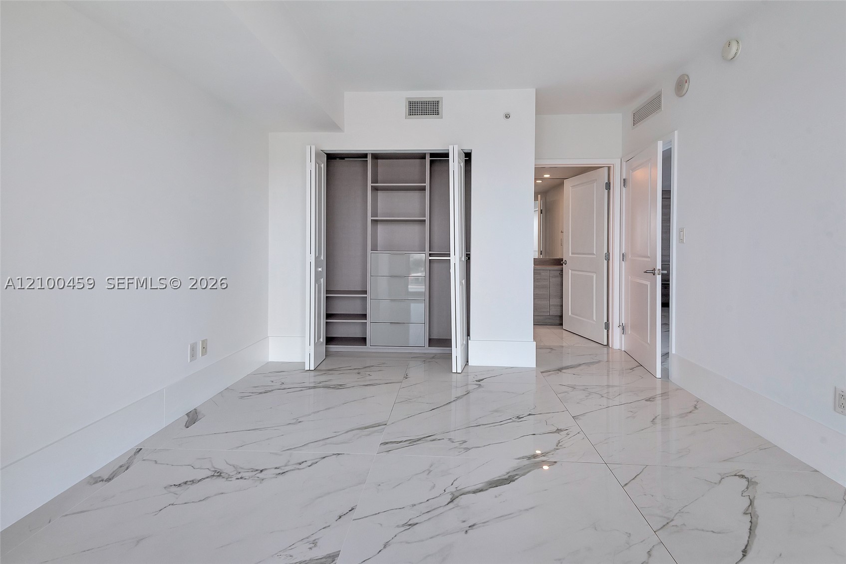 400 Sunny Isles Blvd #917, Sunny Isles Beach FL 33160