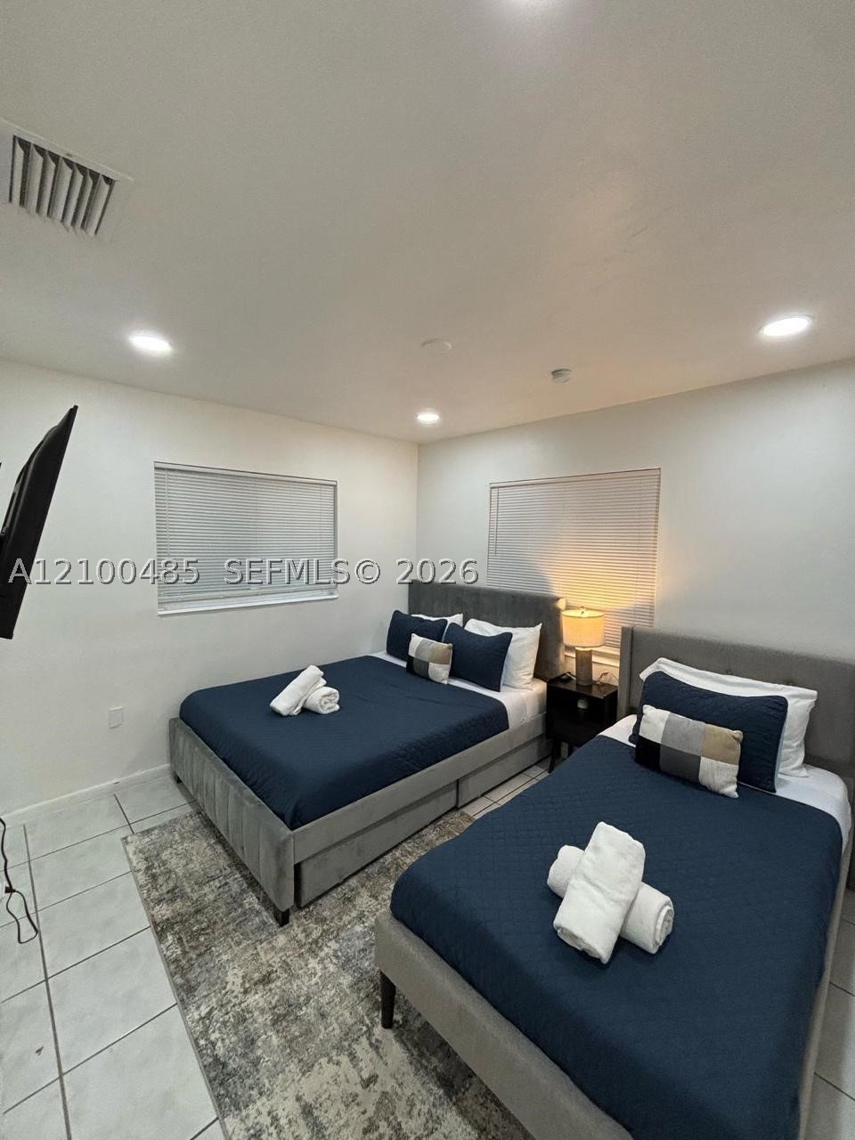 75 NW 206th Ter, Miami Gardens FL 33169