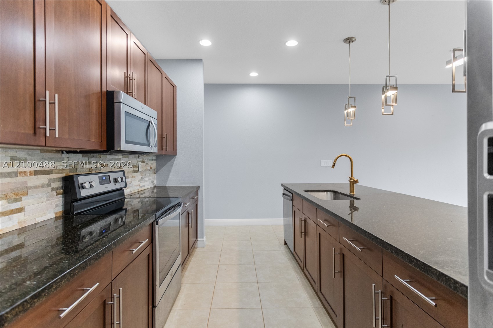 946 SW 147th Ave #2614, Pembroke Pines FL 33027