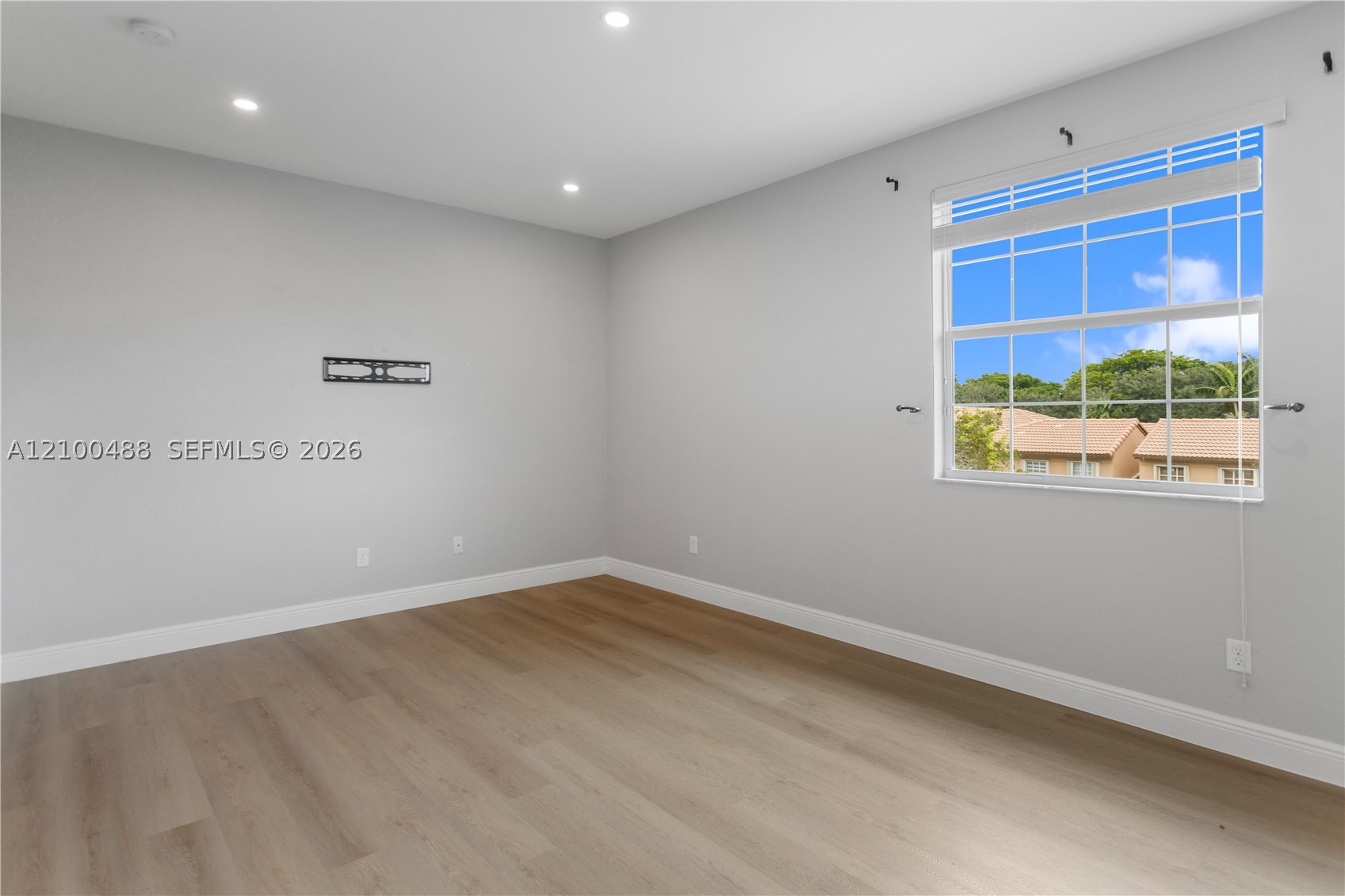 946 SW 147th Ave #2614, Pembroke Pines FL 33027