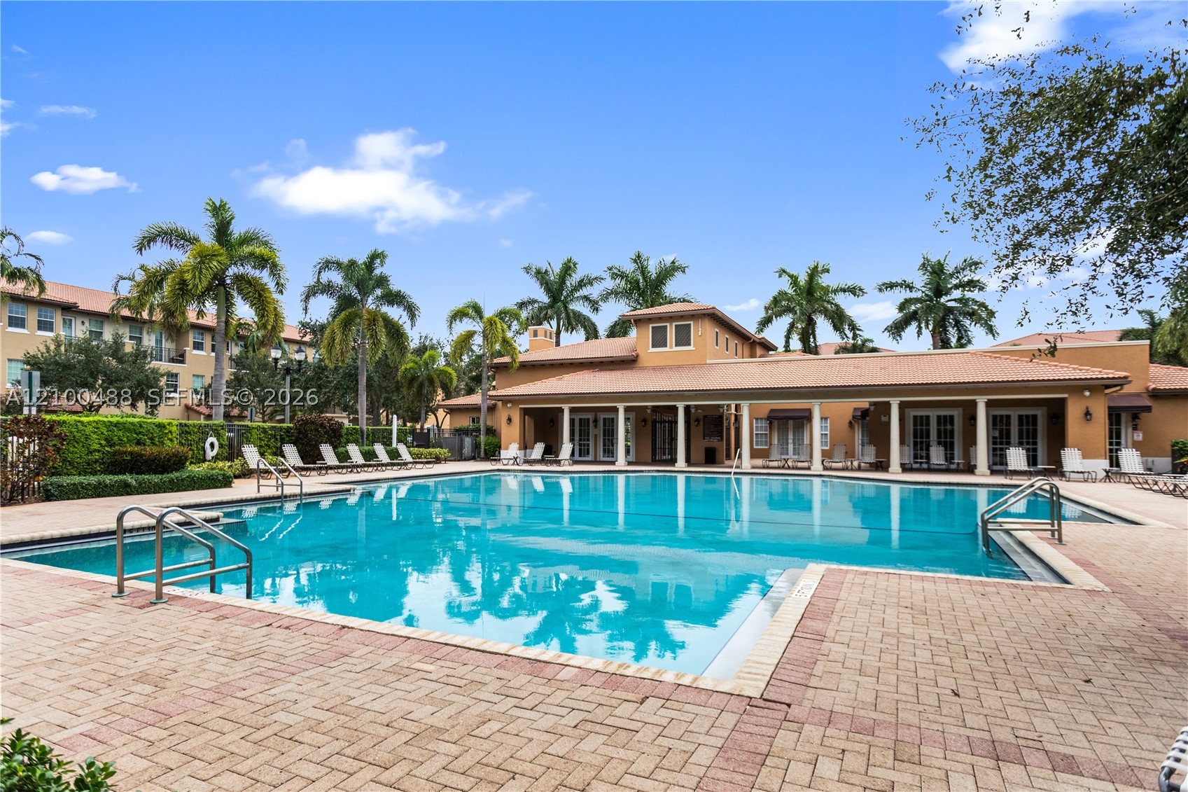 946 SW 147th Ave #2614, Pembroke Pines FL 33027