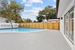 916 SW 7th Ave, Hallandale Beach FL 33009