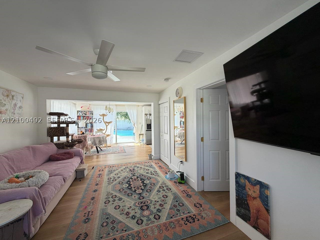 916 SW 7th Ave, Hallandale Beach FL 33009
