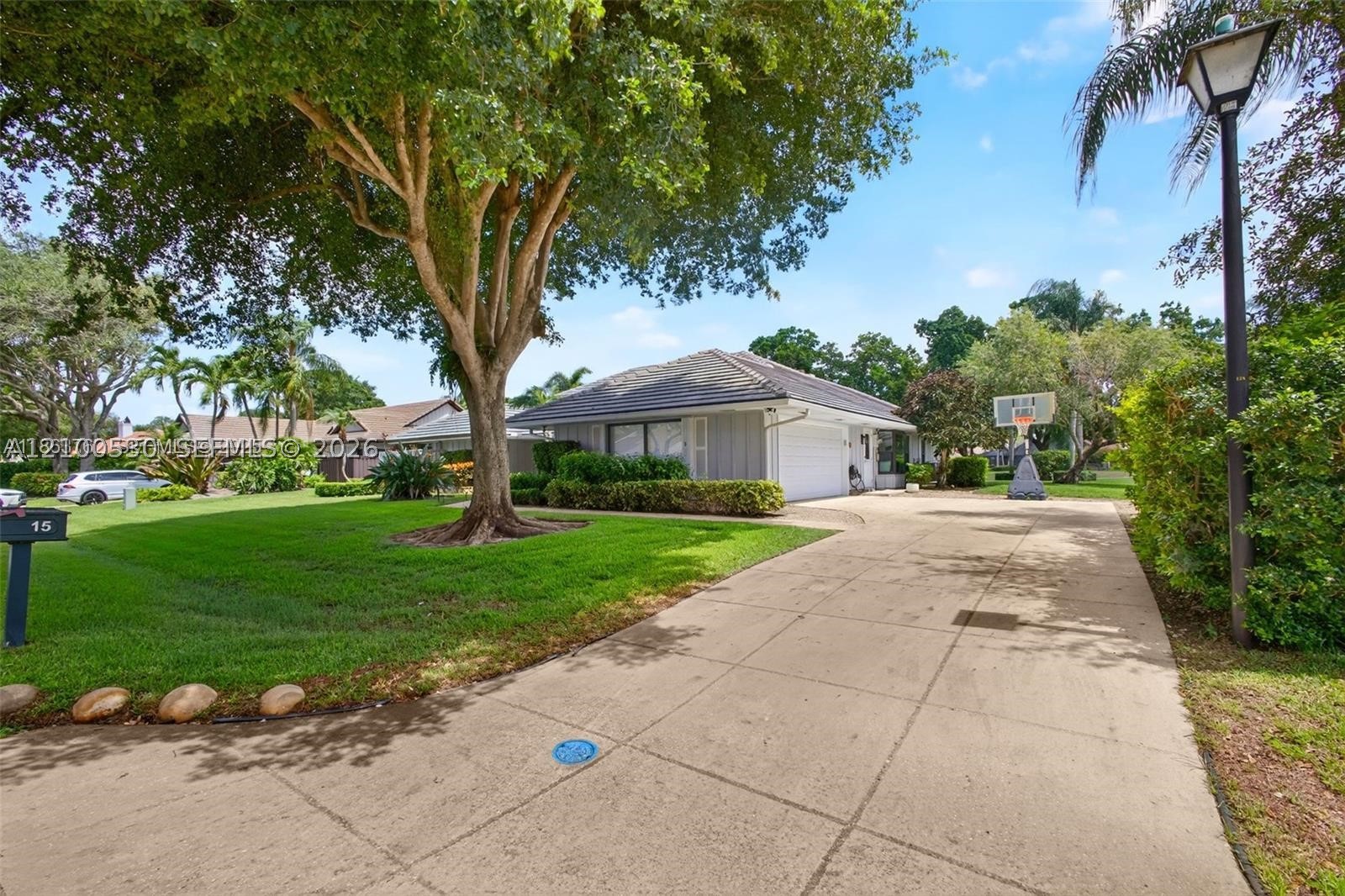 15 W Balfour Rd W, Palm Beach Gardens FL 33418
