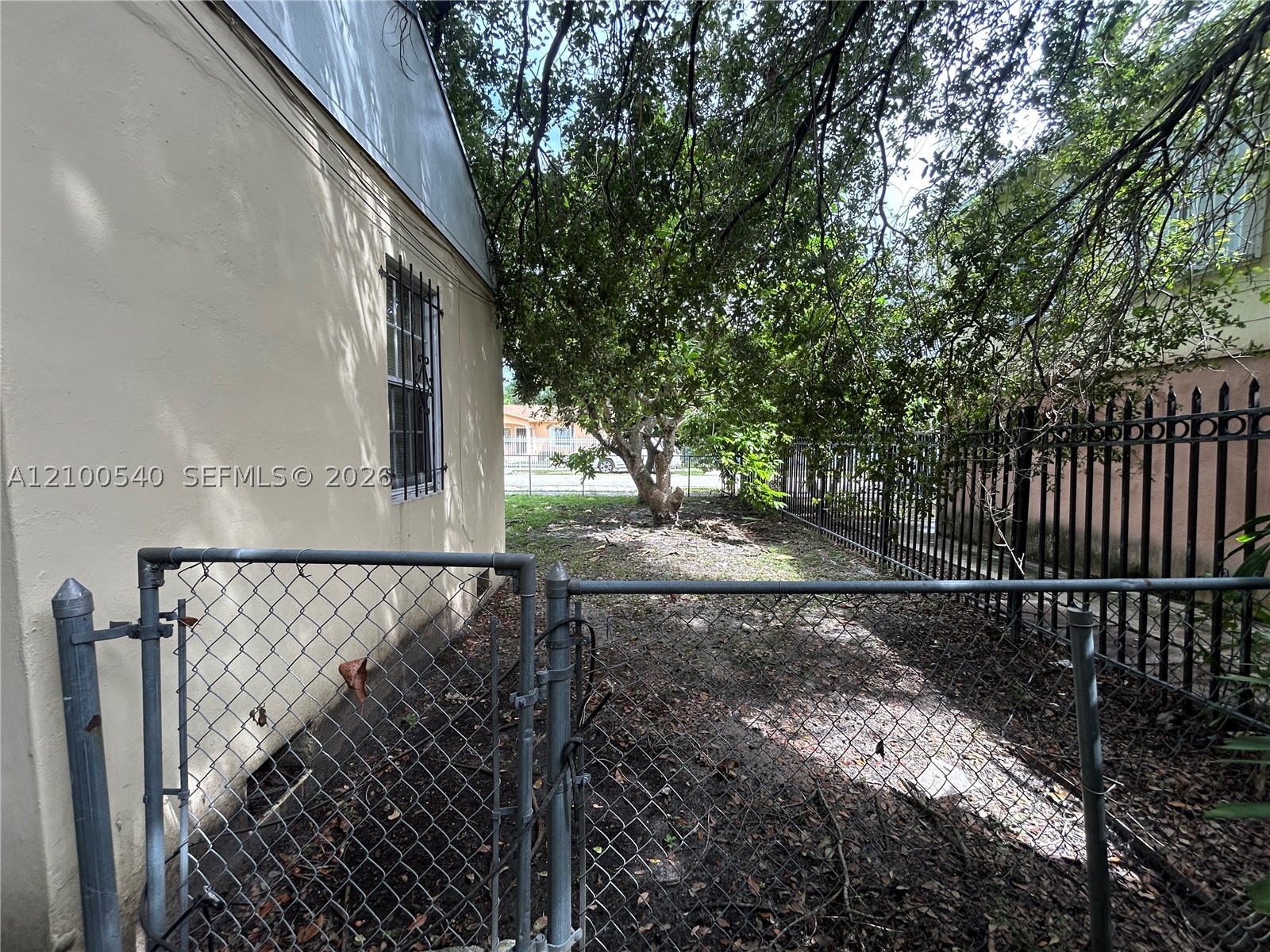 8270 NE 2nd Ct, Miami FL 33138