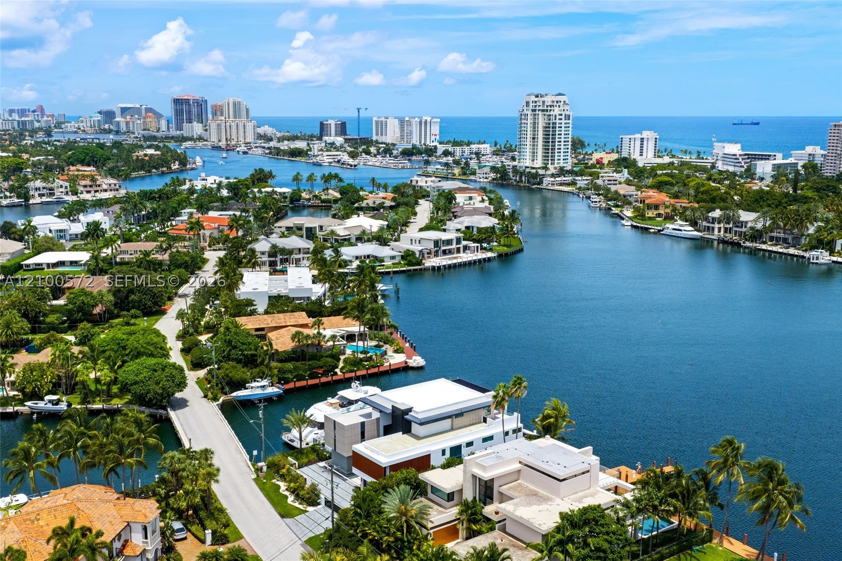 1400 W Lake Dr, Fort Lauderdale FL 33316