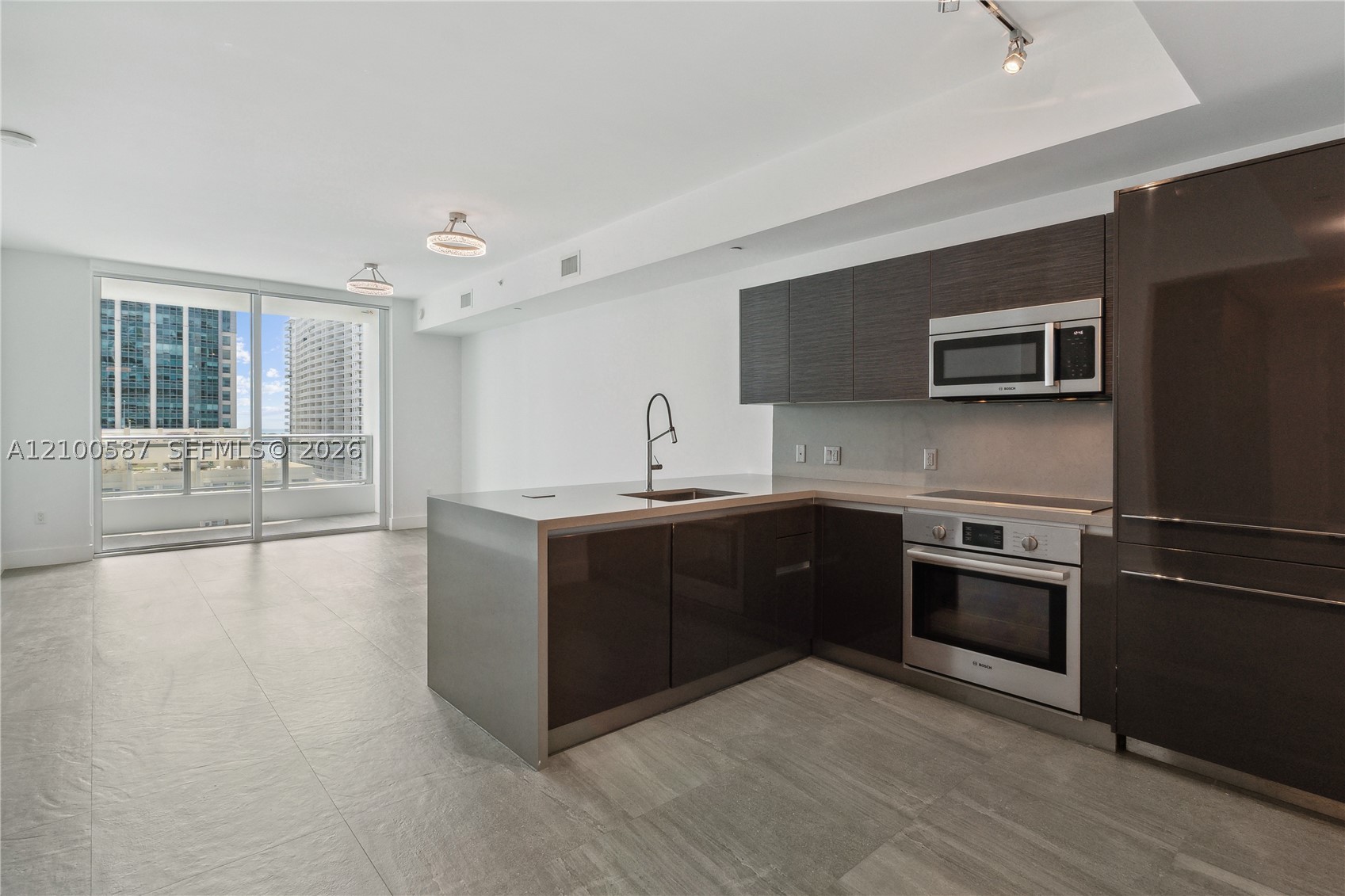 1080 Brickell Ave #2406, Miami FL 33131