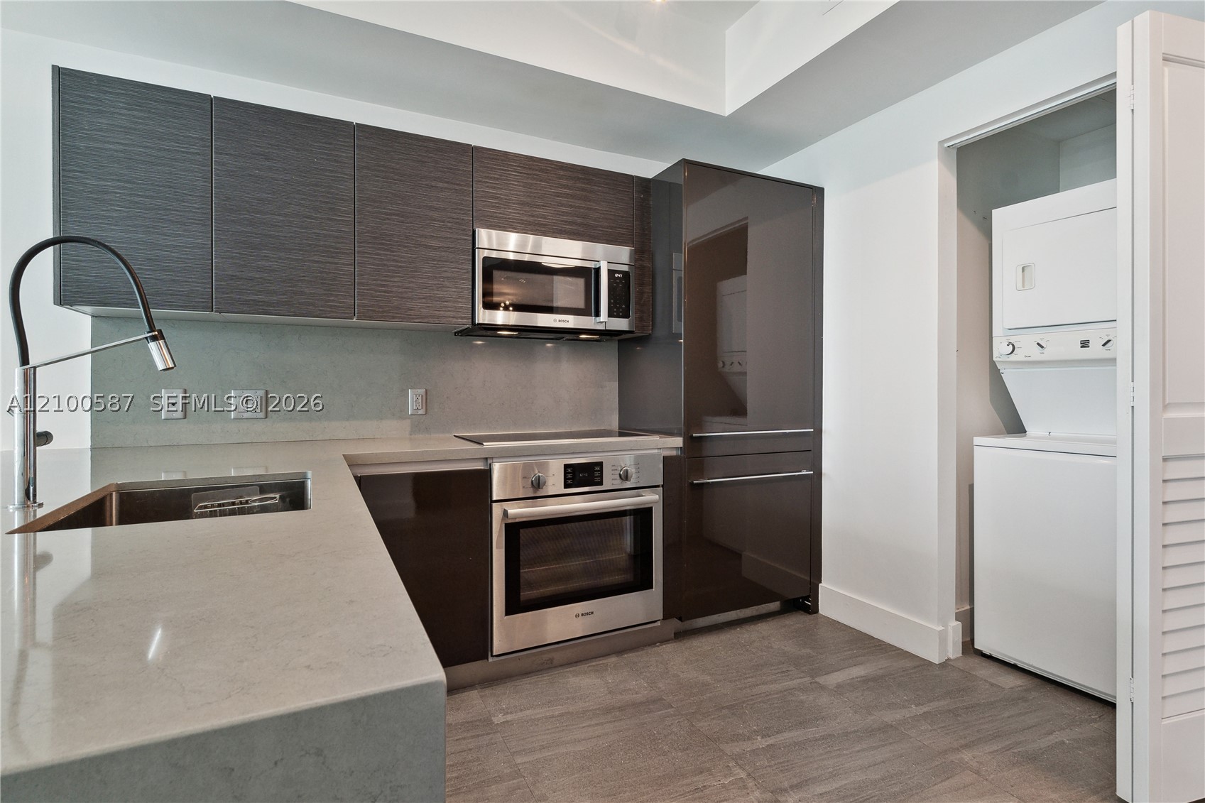 1080 Brickell Ave #2406, Miami FL 33131