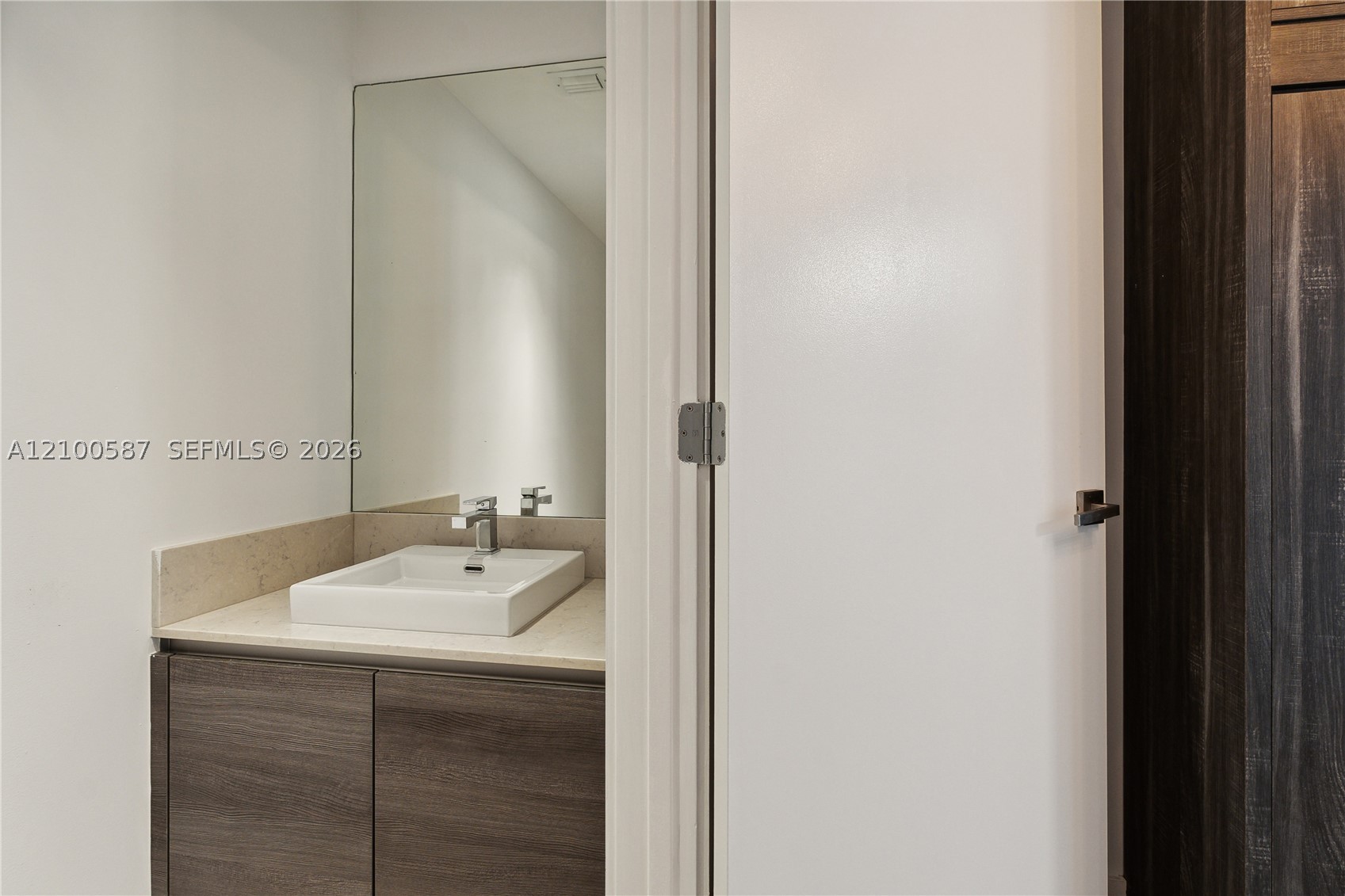 1080 Brickell Ave #2406, Miami FL 33131