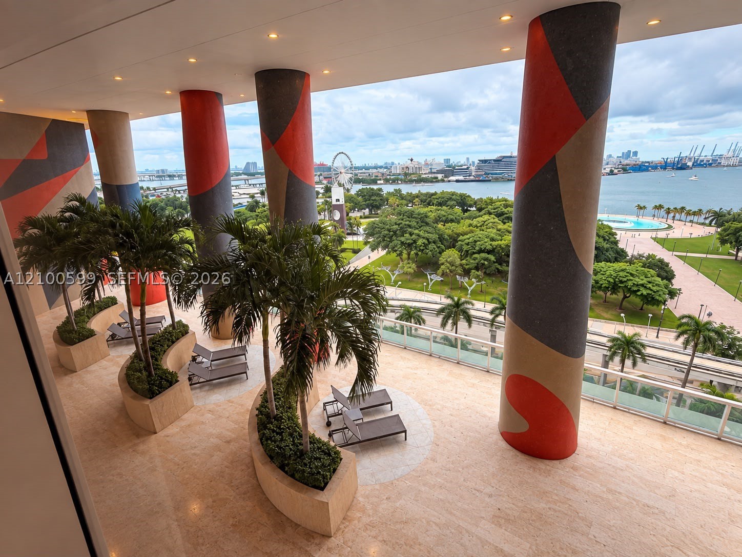 50 Biscayne Blvd #1409, Miami FL 33132