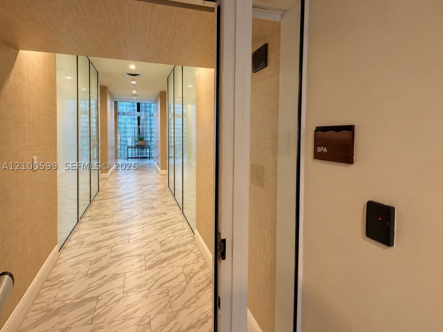 50 Biscayne Blvd #1409, Miami FL 33132