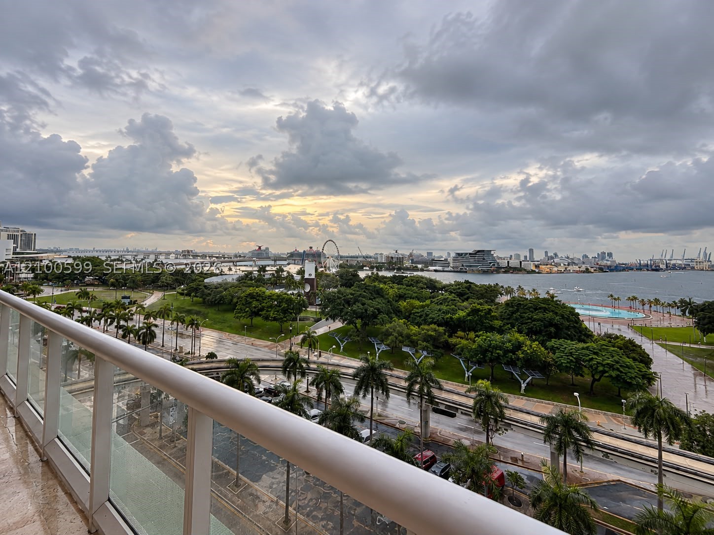 50 Biscayne Blvd #1409, Miami FL 33132