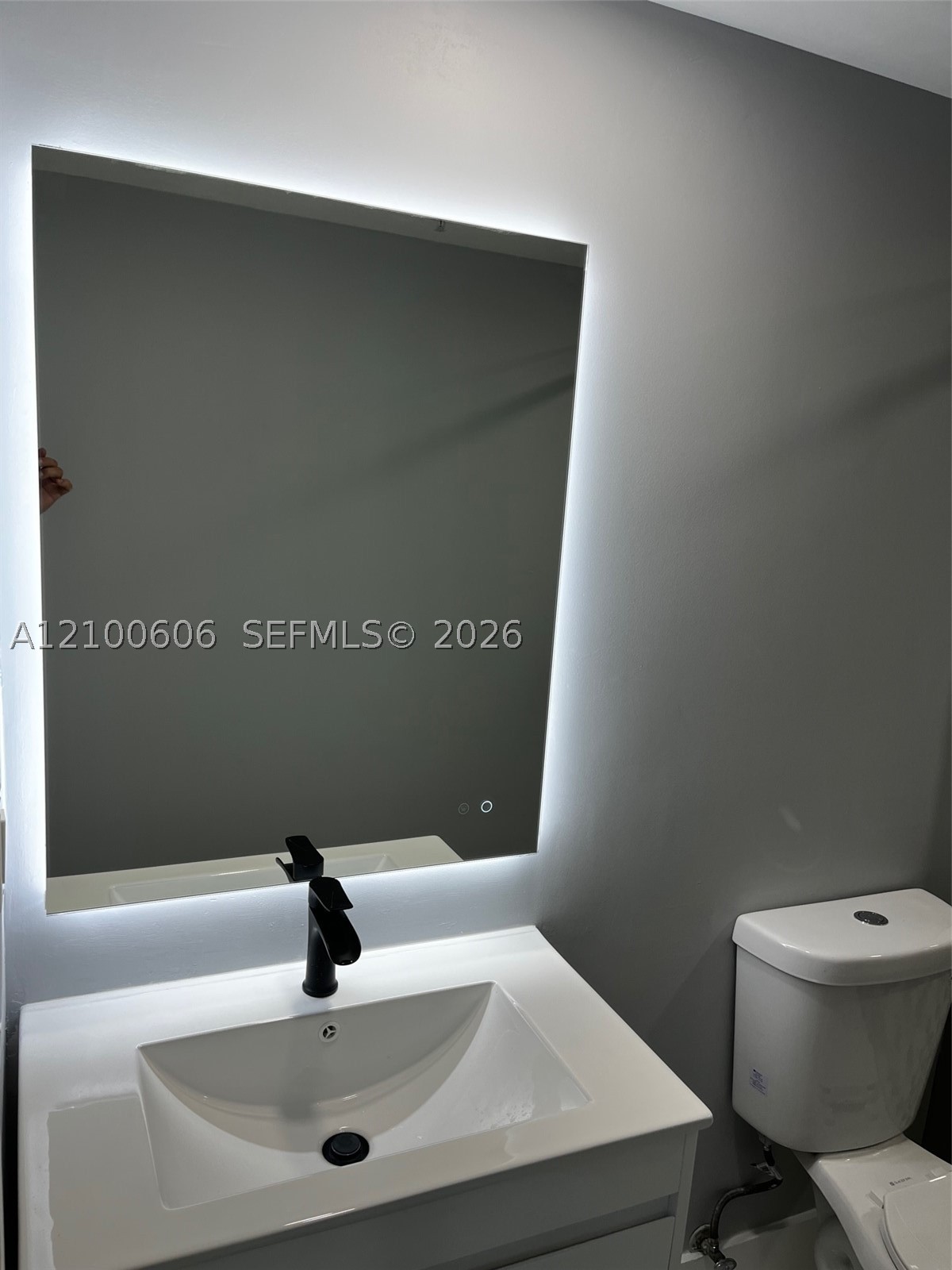 335 S Biscayne Blvd #3500, Miami FL 33131