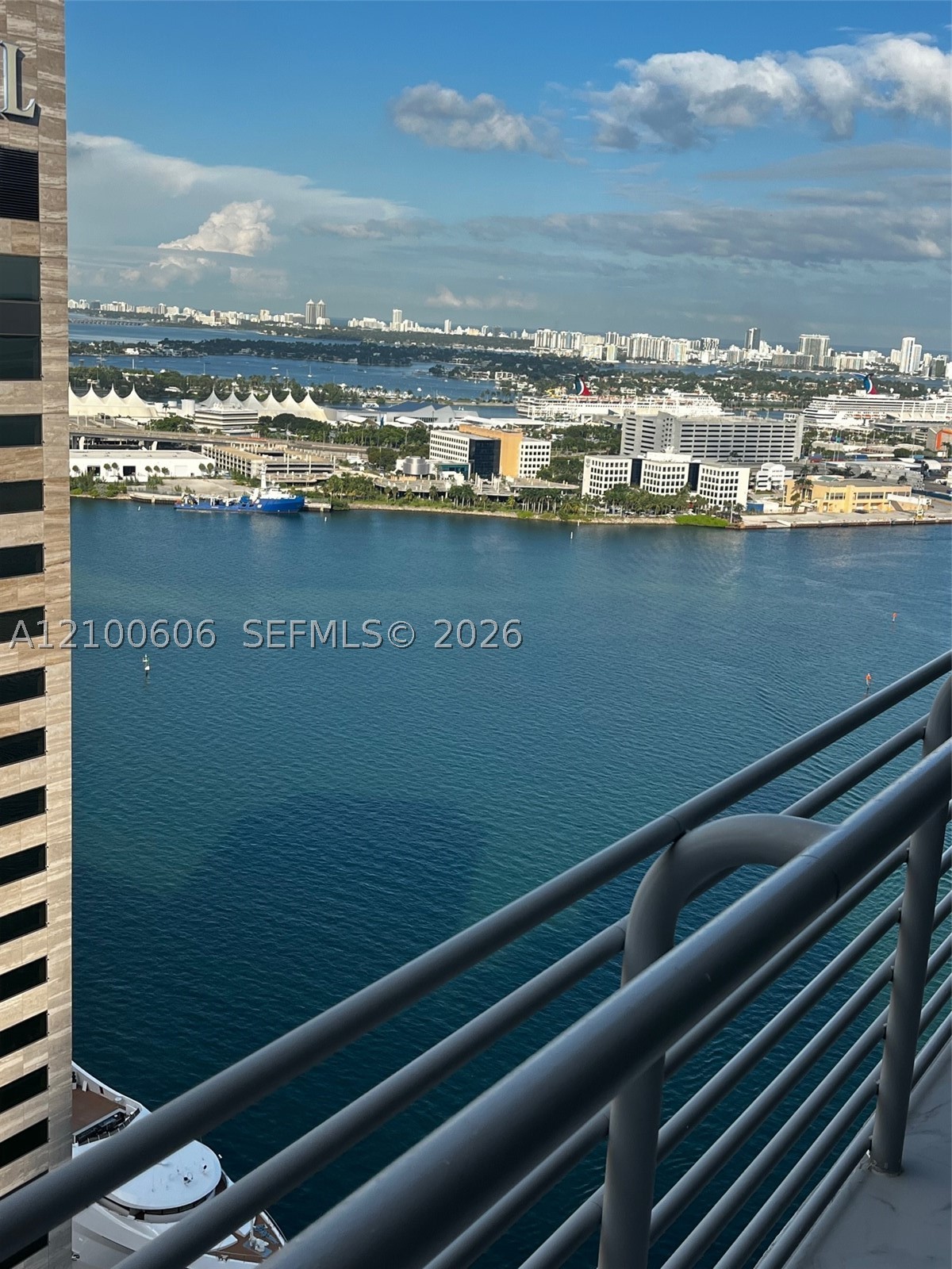 335 S Biscayne Blvd #3500, Miami FL 33131
