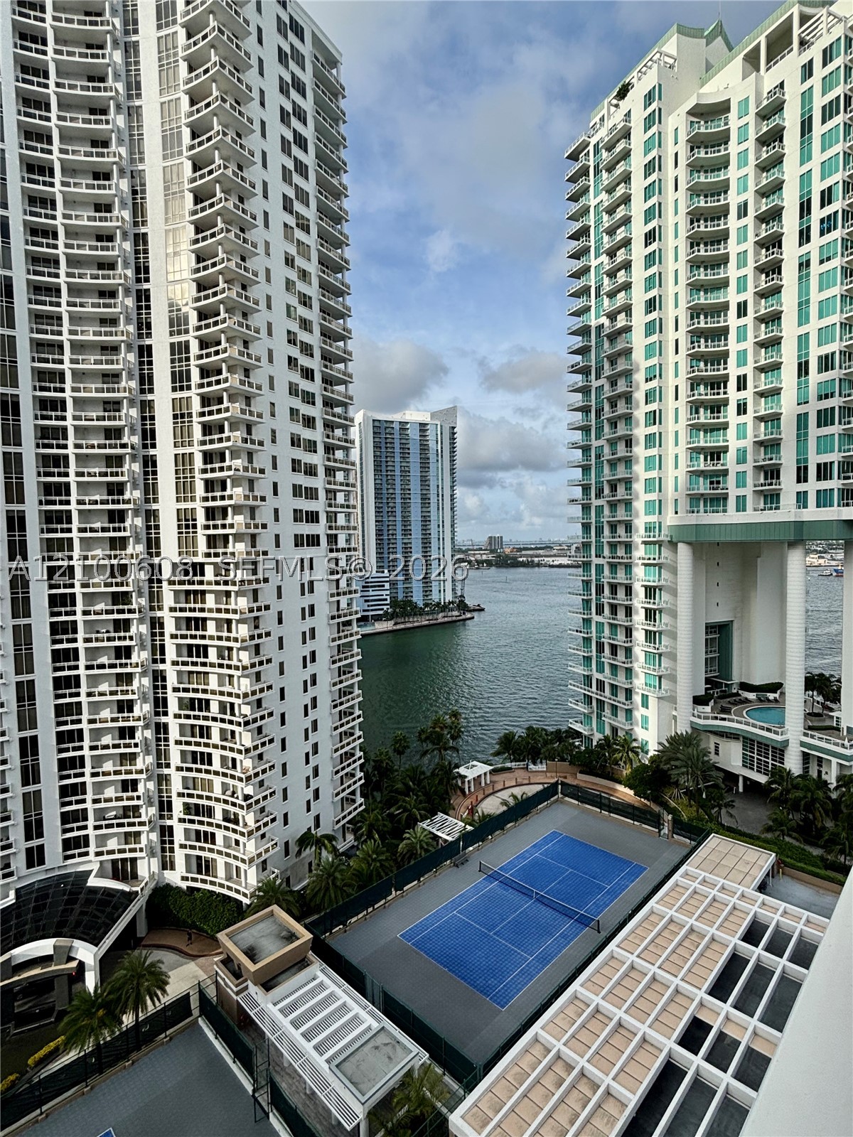 801 Brickell Key Blvd #1808, Miami FL 33131