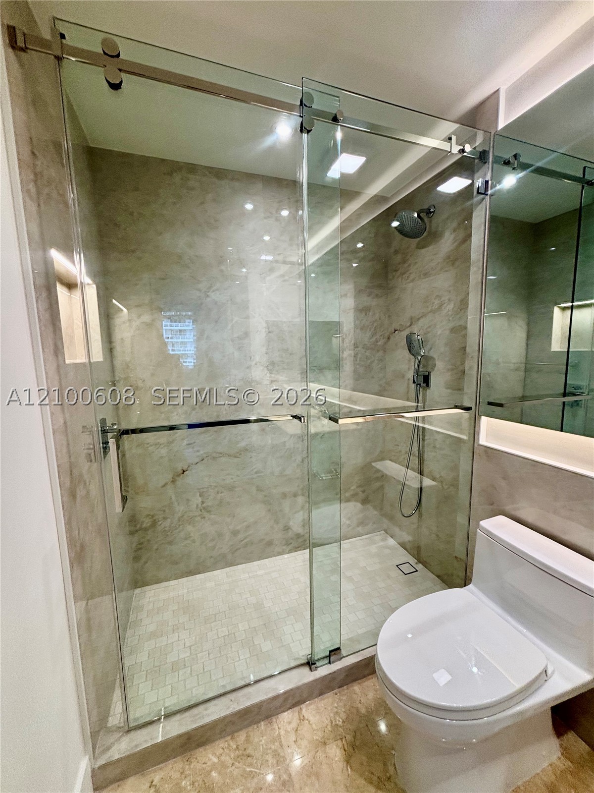 801 Brickell Key Blvd #1808, Miami FL 33131