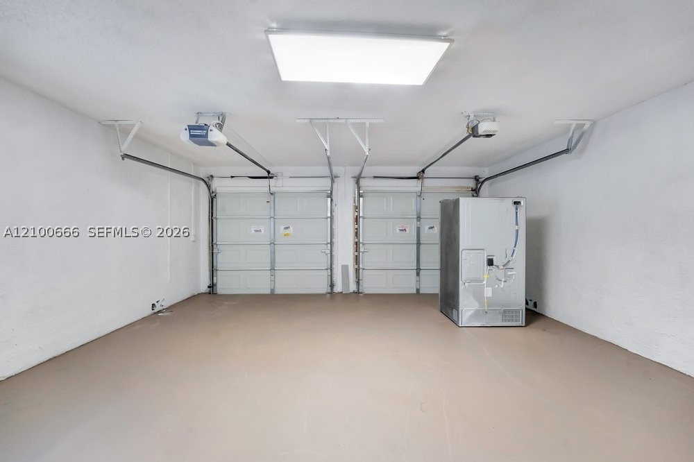 8201 NW 52nd St, Lauderhill FL 33351