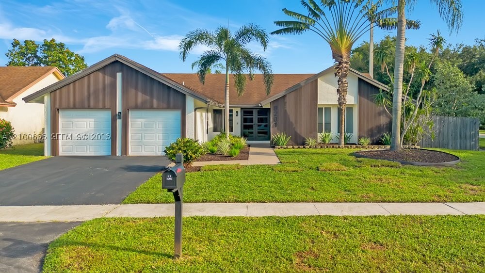 8201 NW 52nd St, Lauderhill FL 33351