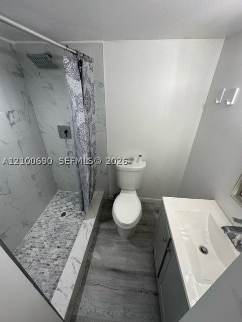 3527 NE 168th St #202, North Miami Beach FL 33160