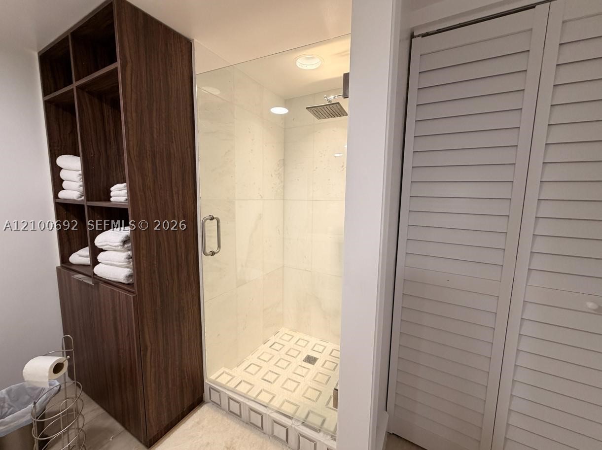520 Brickell Key Dr #A1216, Miami FL 33131