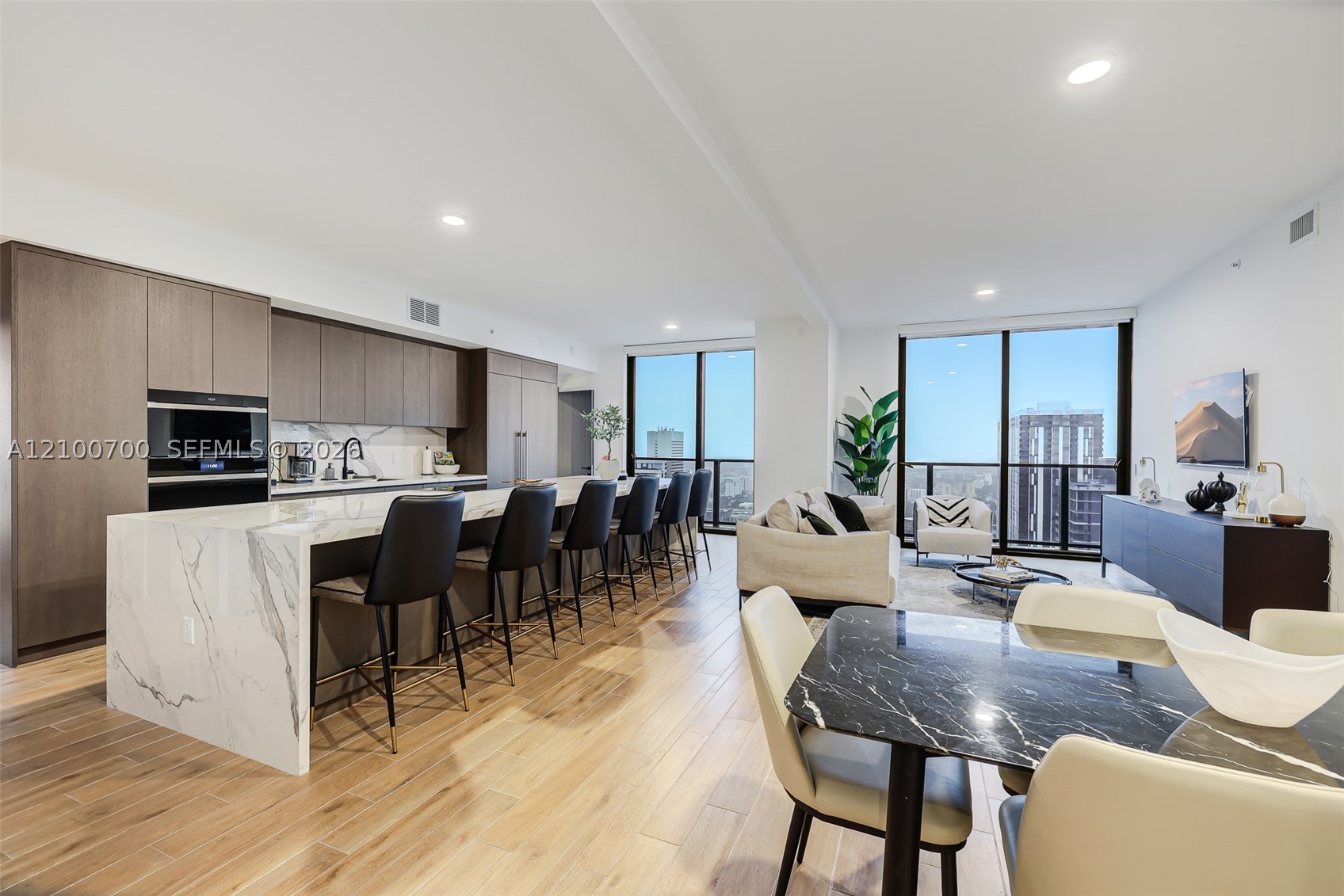 398 NE 5th St #3718-3719, Miami FL 33132