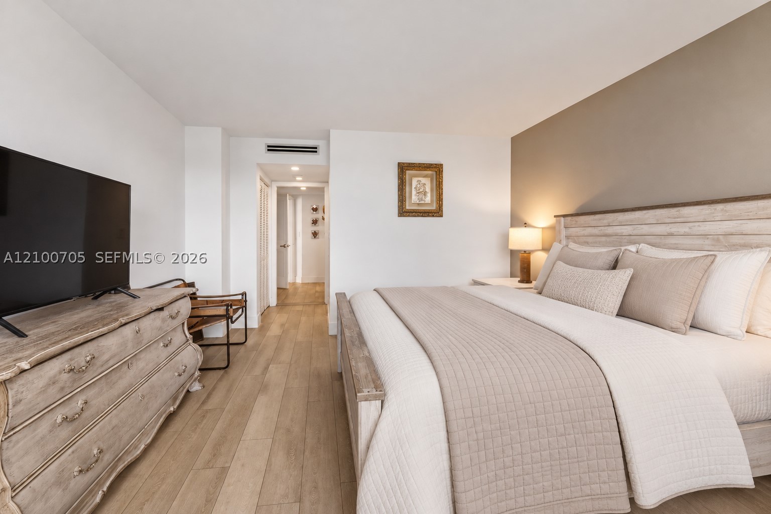 2333 Brickell Ave #1616, Miami FL 33129