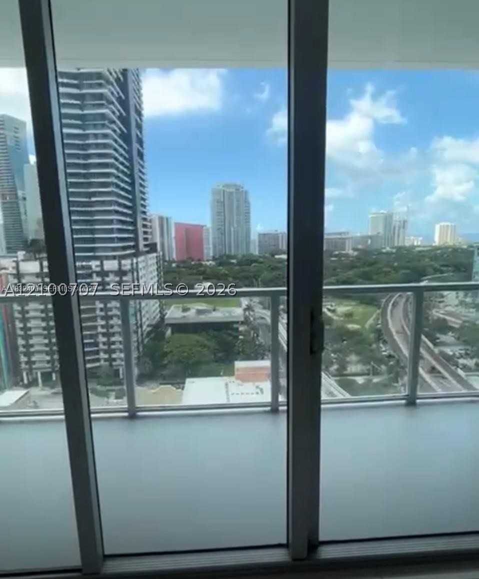 79 SW 12th St #2002-S, Miami FL 33130