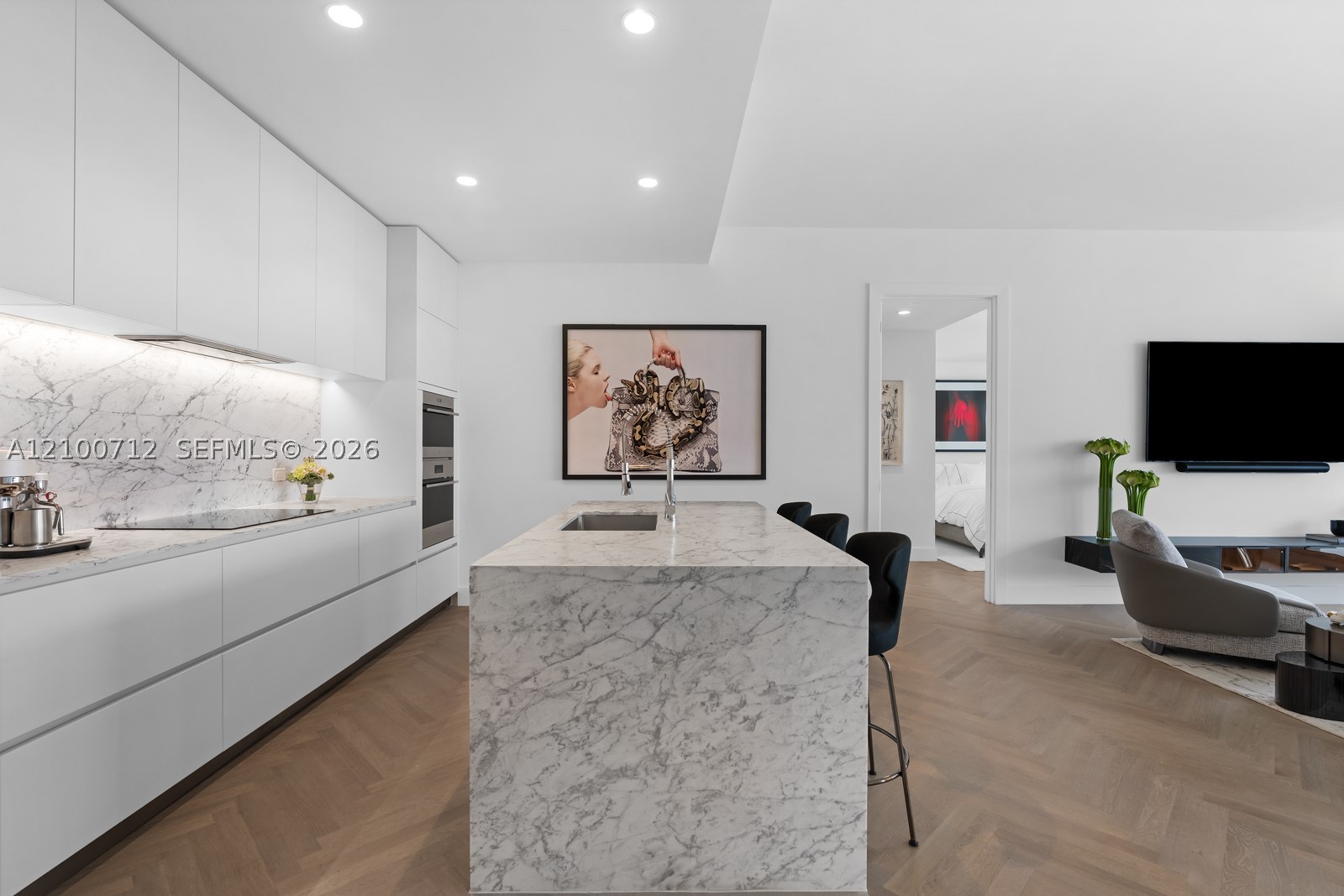5775 Collins Ave #1005, Miami Beach FL 33140