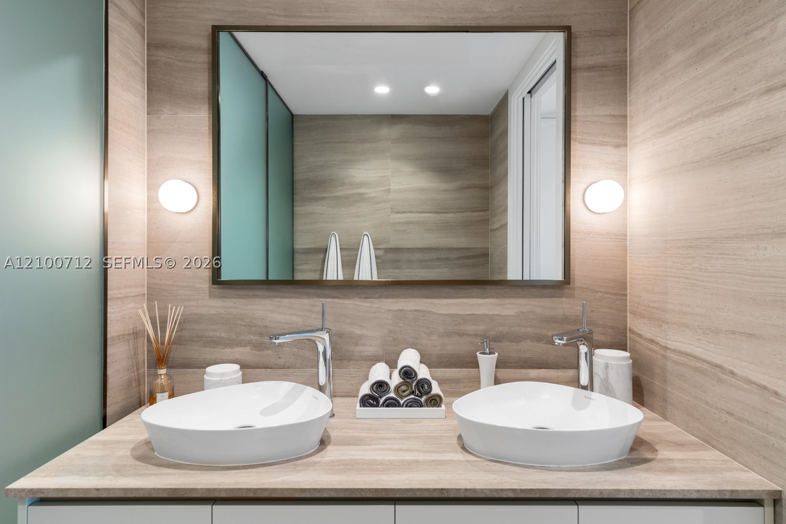 5775 Collins Ave #1005, Miami Beach FL 33140