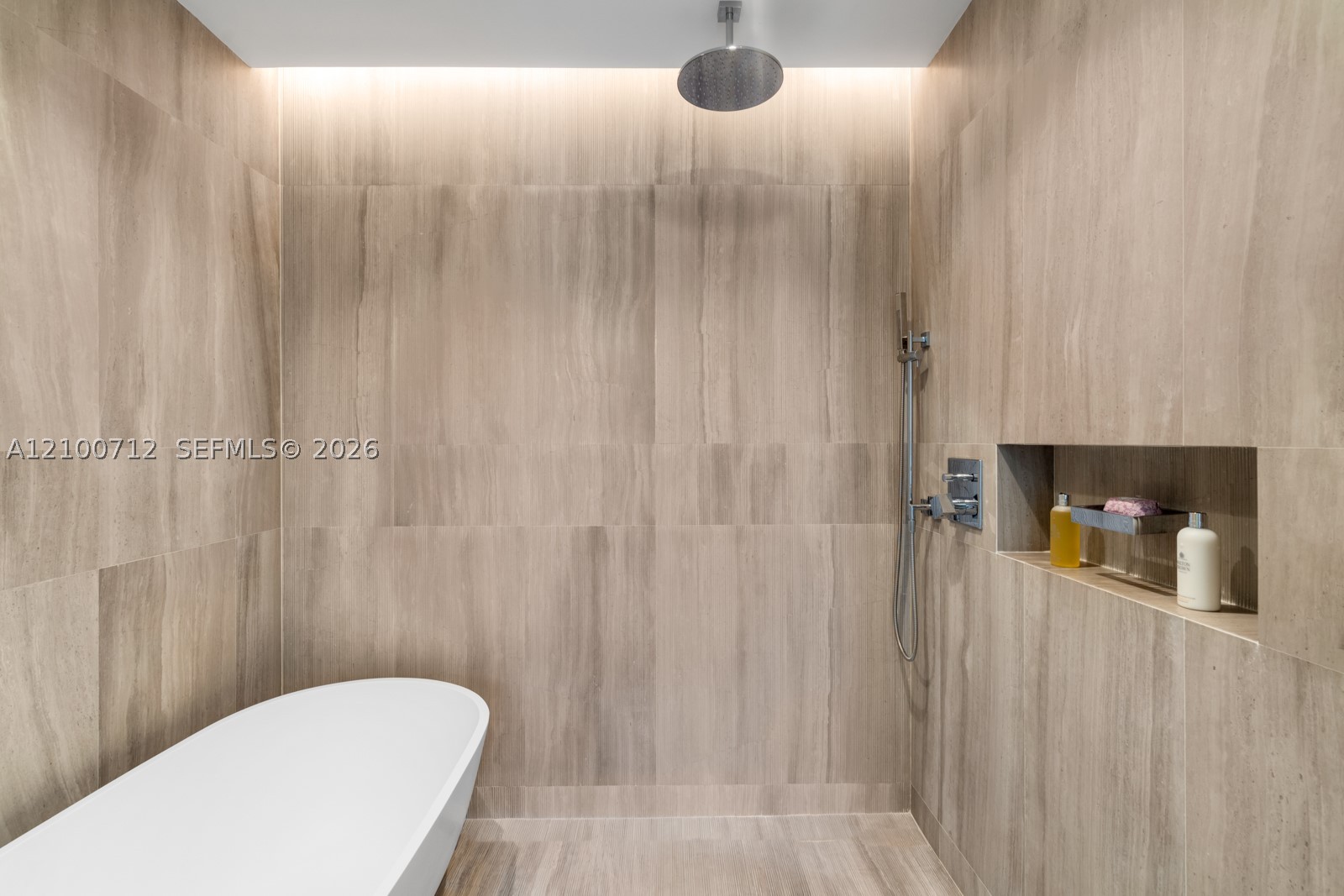 5775 Collins Ave #1005, Miami Beach FL 33140