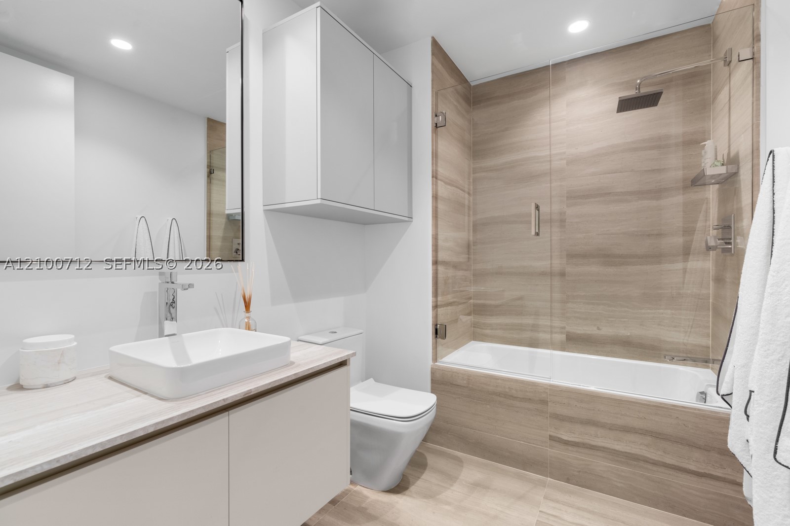 5775 Collins Ave #1005, Miami Beach FL 33140