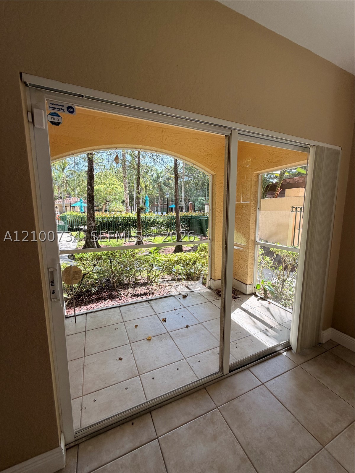 6708 W Sample Rd #6708, Coral Springs FL 33067