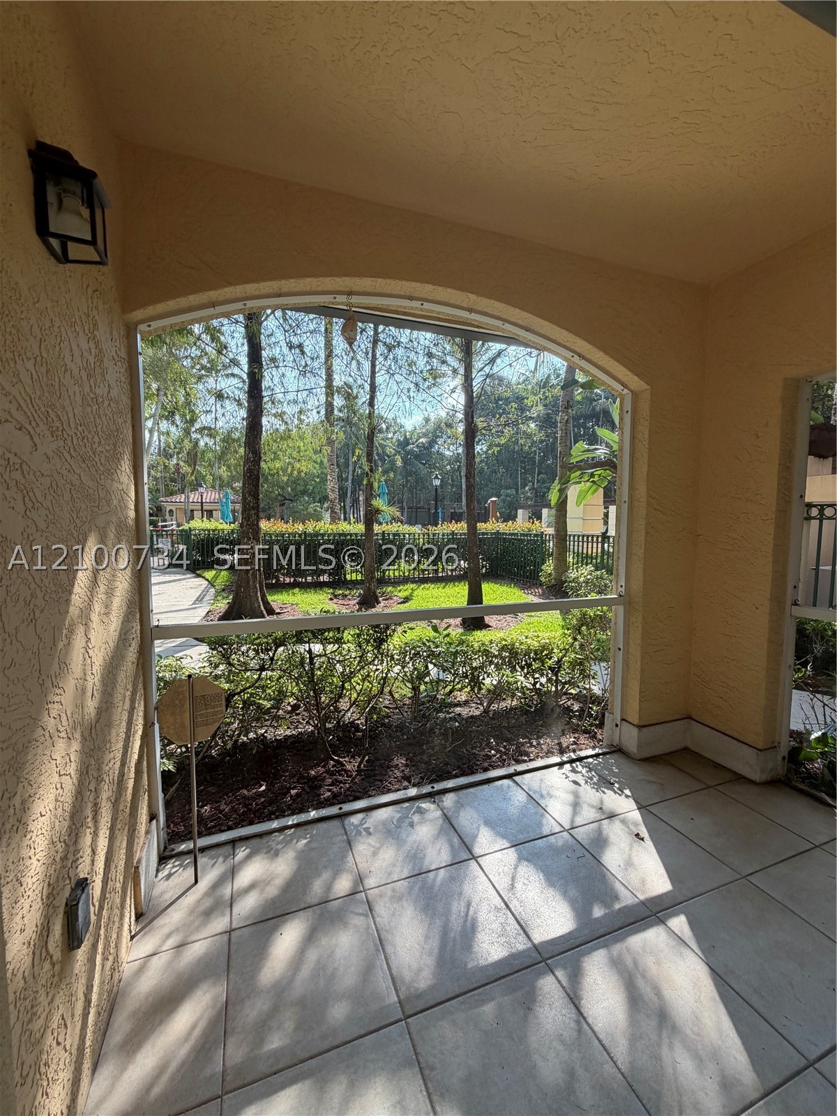 6708 W Sample Rd #6708, Coral Springs FL 33067