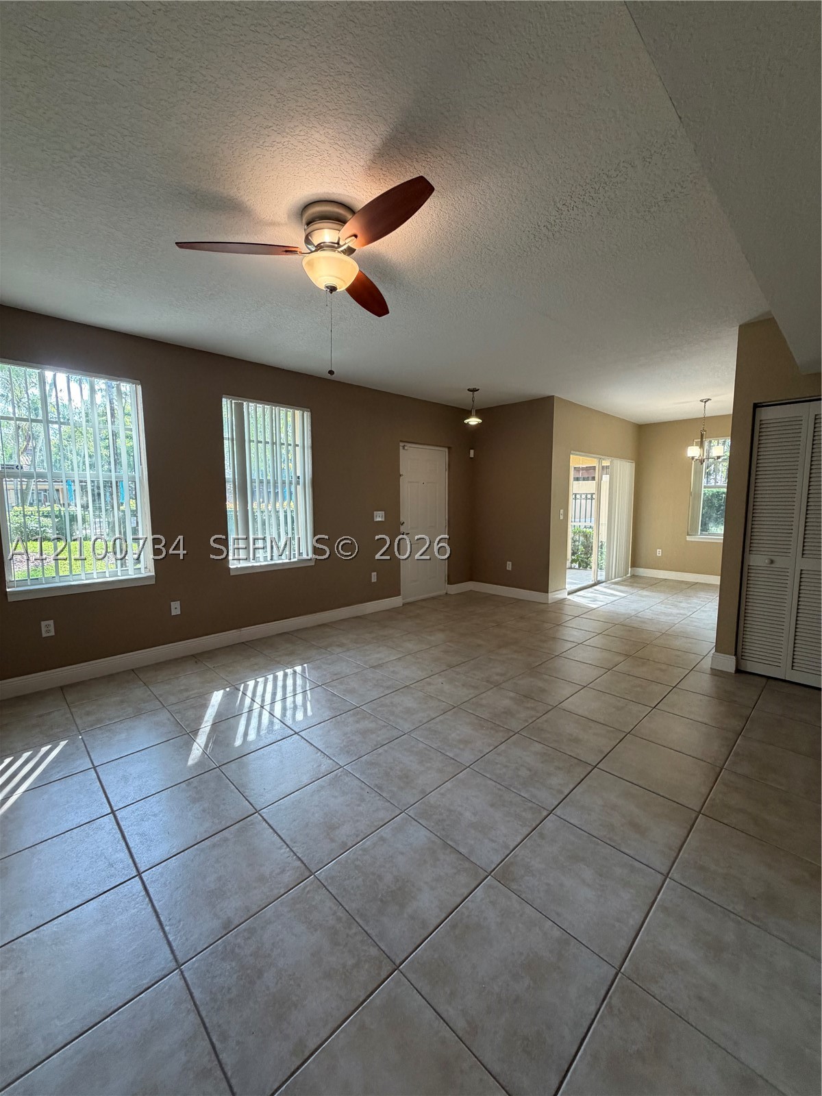 6708 W Sample Rd #6708, Coral Springs FL 33067