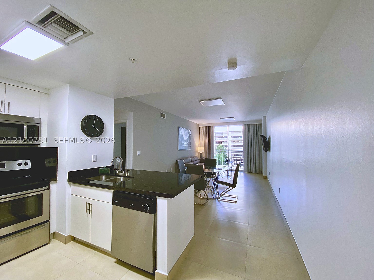 185 SE 14th Ter #912, Miami FL 33131