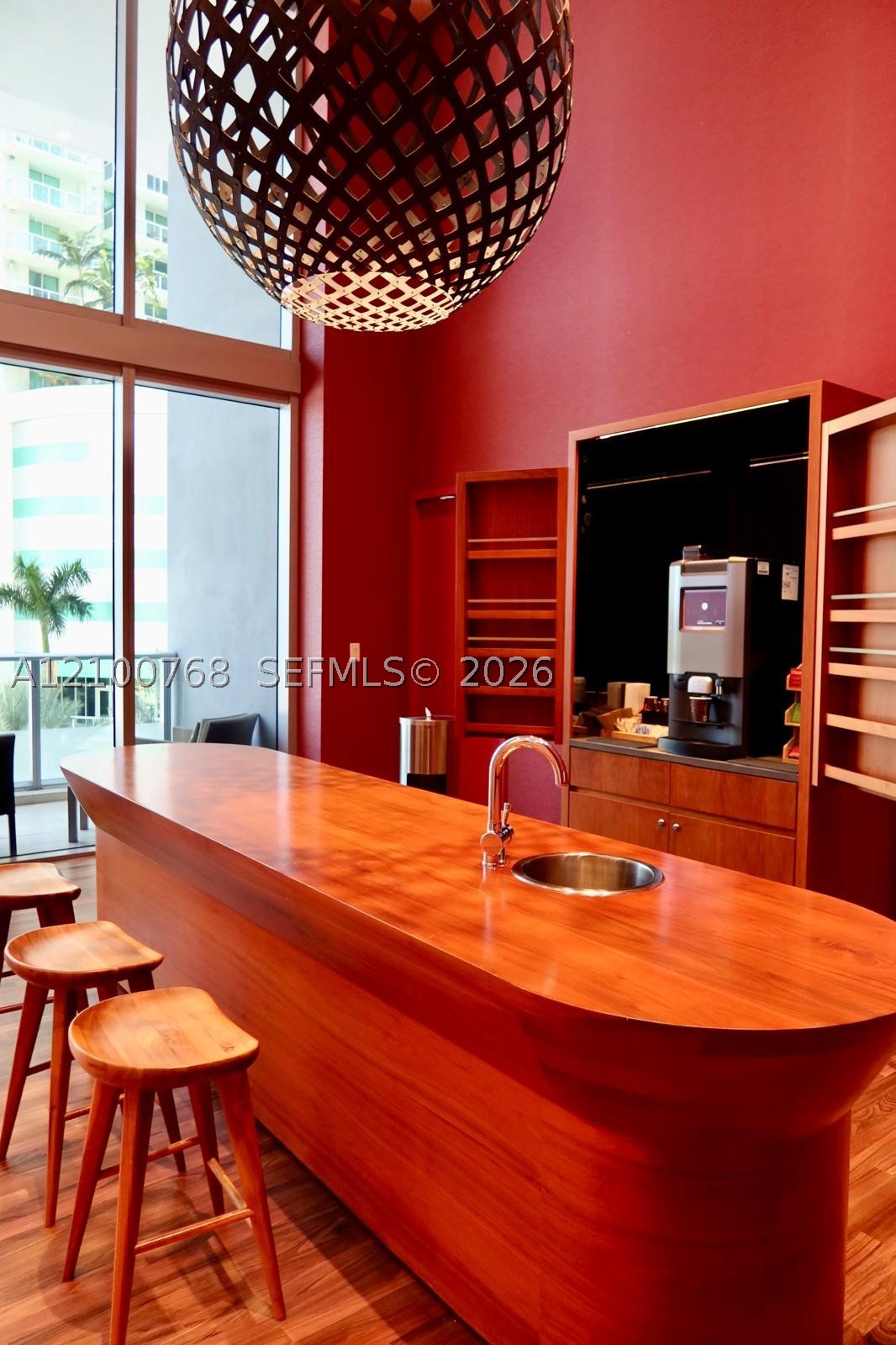 1300 Brickell Bay Dr #1600, Miami FL 33131