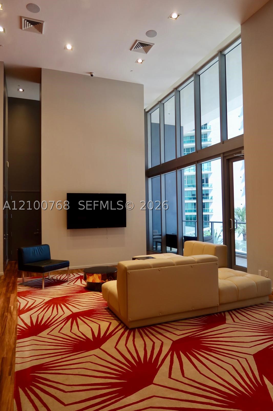 1300 Brickell Bay Dr #1600, Miami FL 33131