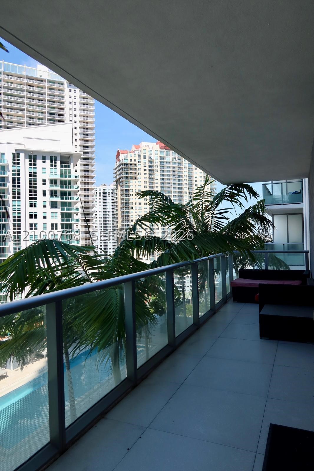 1300 Brickell Bay Dr #1600, Miami FL 33131