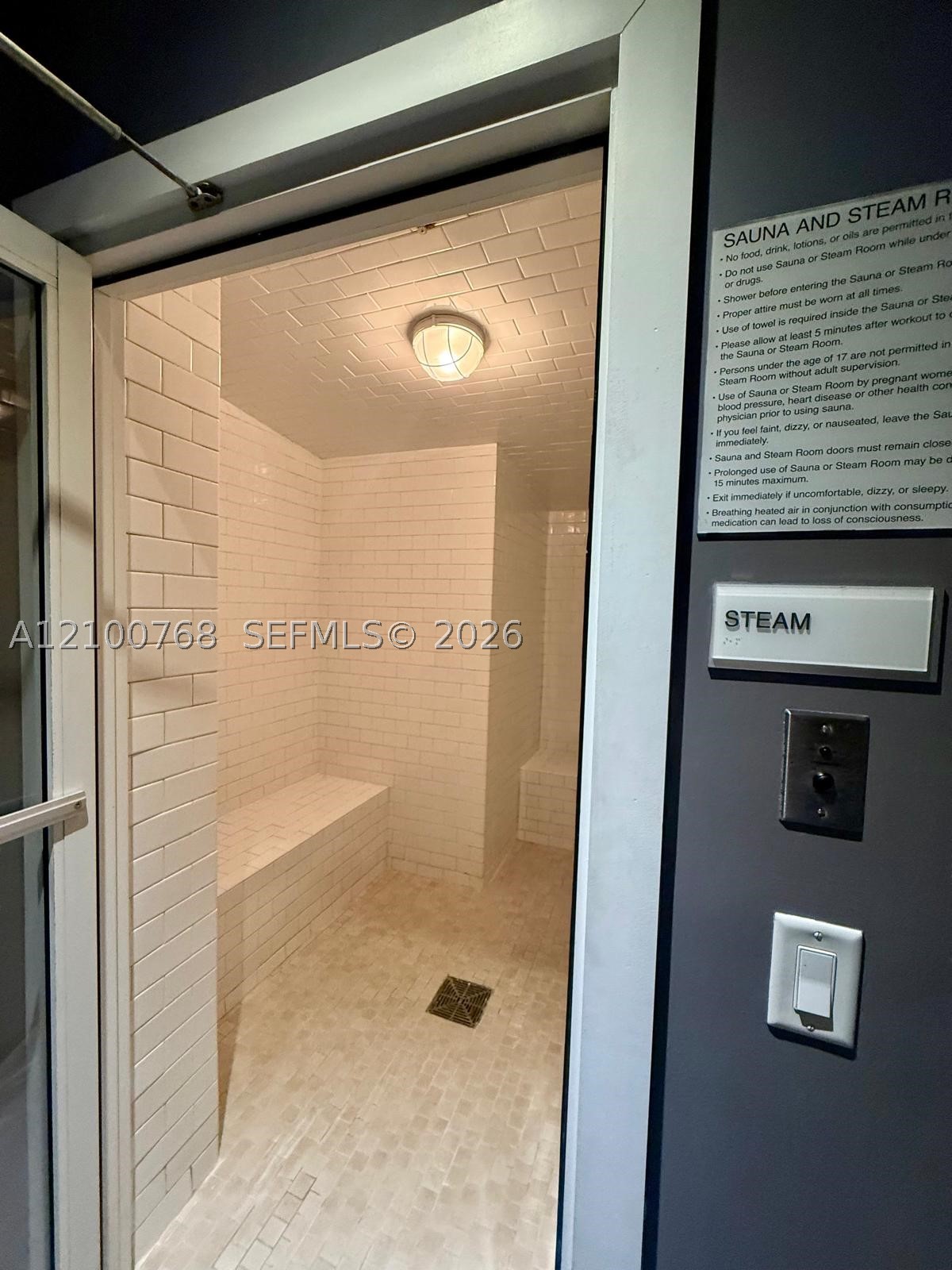 1300 Brickell Bay Dr #1600, Miami FL 33131