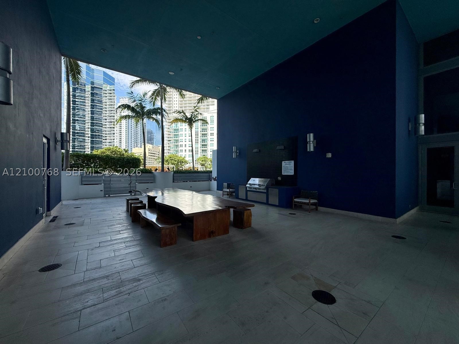 1300 Brickell Bay Dr #1600, Miami FL 33131