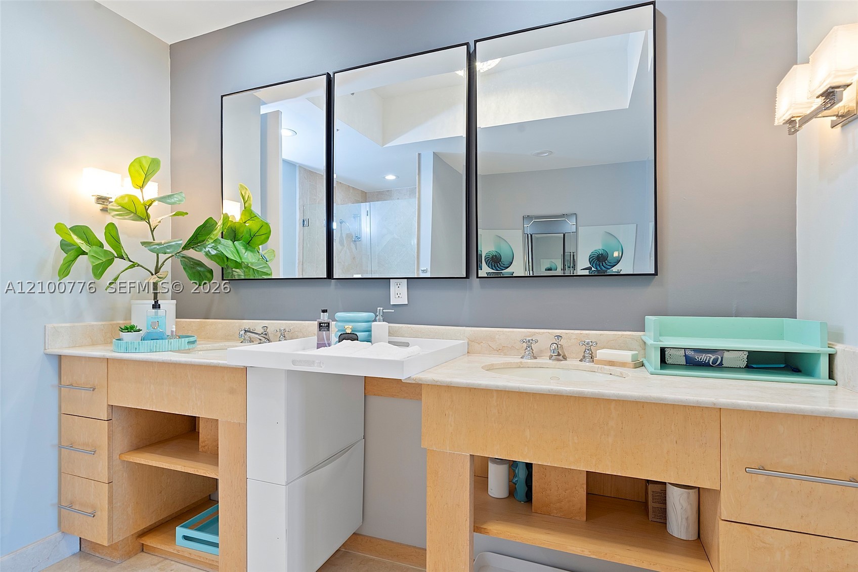 100 S Pointe Dr #506, Miami Beach FL 33139